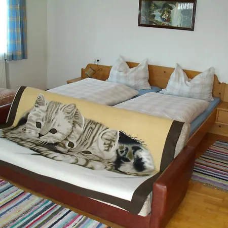 Vila Bauernhof Manuela Perner Nussdorf am Attersee Pokoj fotografie